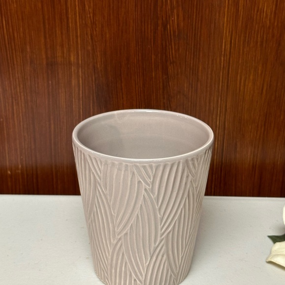 Indoor ceramic leaves engraved Planter pot - Picture 8 of 12